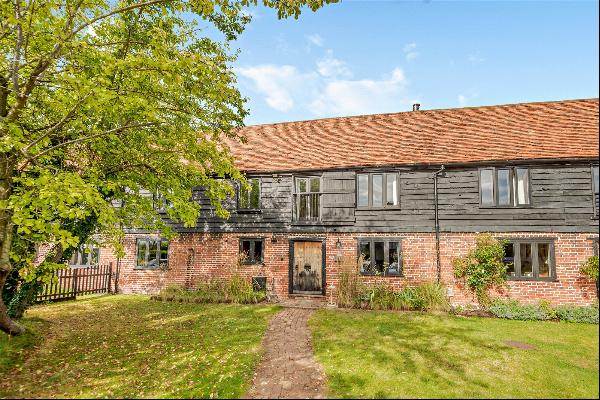 Coningsby Lane, Fifield, Maidenhead, Berkshire, SL6 2PF