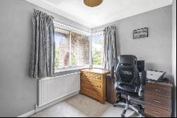 Stroudwater Park, Weybridge, Surrey, KT13 0DT