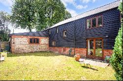 Parkhill, Larkwhistle Farm Road, West Stratton, Winchester, SO21 3QY