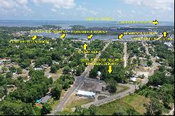 17 W 10th St #1, Carrabelle FL 32322