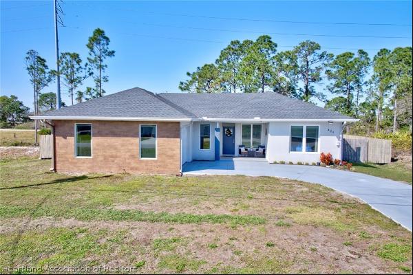 425 Renault Avenue, Sebring FL 33872