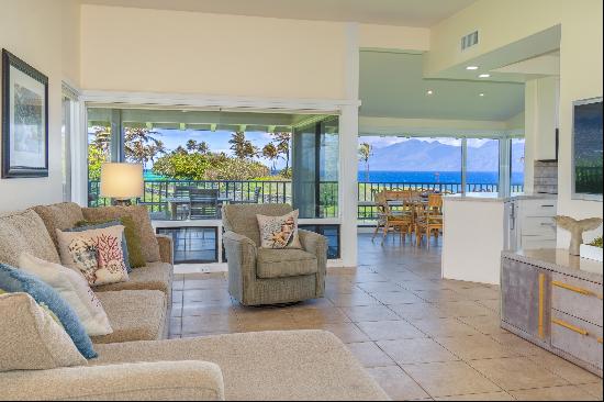 Live in paradise at the Kapalua Bay Villas on Maui