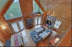 Secluded Cabin Nestled Above The Toccoa River