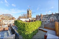 Beautifully renovated home in the heart of London