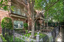 Incredible Turtle Creek Townhouse