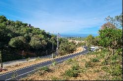 Fantastic south facing plot in the village of Begur