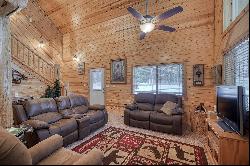 Quintessential Mountain Cabin 