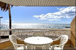 Flat on the seafront in Cambrils