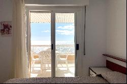 Flat on the seafront in Cambrils