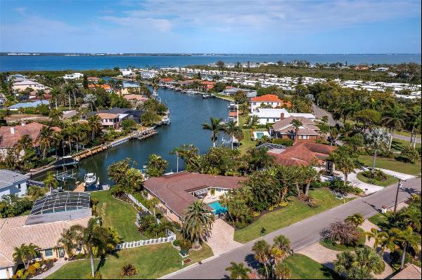 5930 Emerald Harbor Drive, Longboat Key, FL, 34228, USA