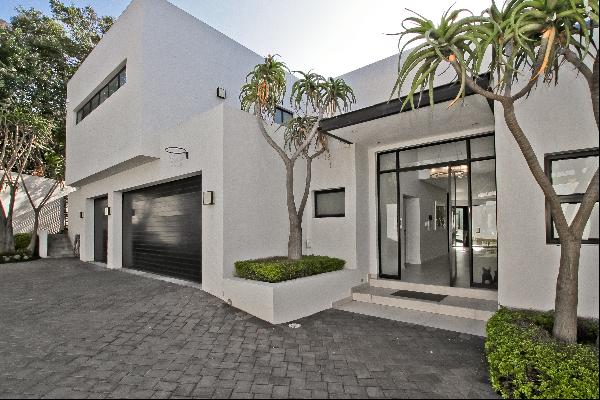 13 Ronmar Road, Morningside, SOUTH AFRICA