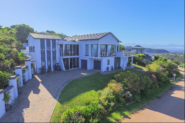 Elevated Home in Brackenridge Estate Offering Exquisite Sea Views