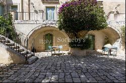 Ancient baglio dating from 1800 in the baroque town of Noto