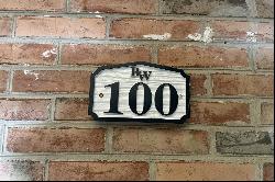 100 Limpet Court