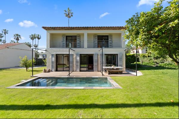 Cap d'Antibes: Exceptional new seaside villa (120 sqm + 60 sqm basement)