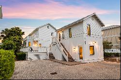 Totally Renovated Beach Cottage And Carriage House Steps From Beach