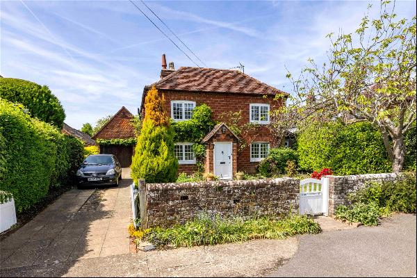 The Common, Dunsfold, Godalming, Surrey, GU8 4LE