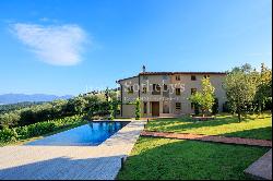 Refined residence among the hills of Lucca