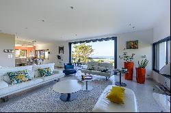 Contemporary sea-facing villa with garden and terraces - 360° ocean view