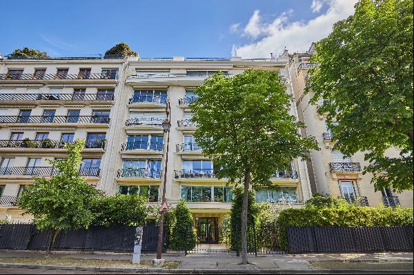 Neuilly-sur-Seine - A 2-bed apartment with a garden