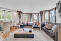 Beautiful three-bedroom apartment between South Kensington and Knightsbridge