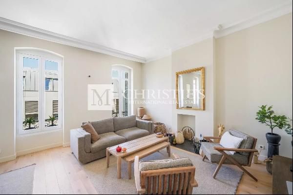 Bordeaux / Jardin Public: Air-conditioned and renovated apartment with 3 bedrooms.
