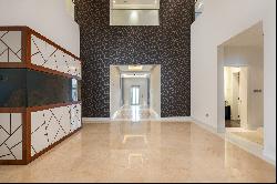 Luxury villa in Emirates Hills