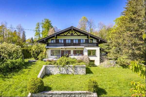 Charming chalet in a panoramic location with lake views