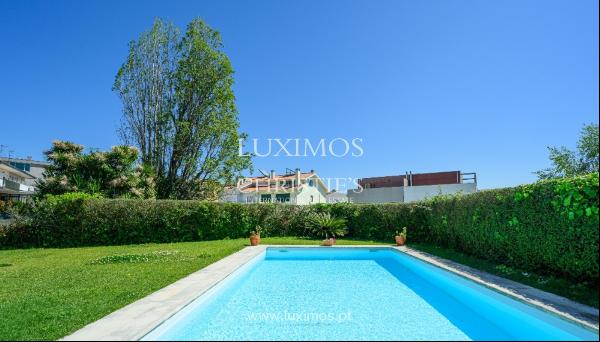 Five-bedroom villa with pool, for sale, near Porto City Park, Portugal
