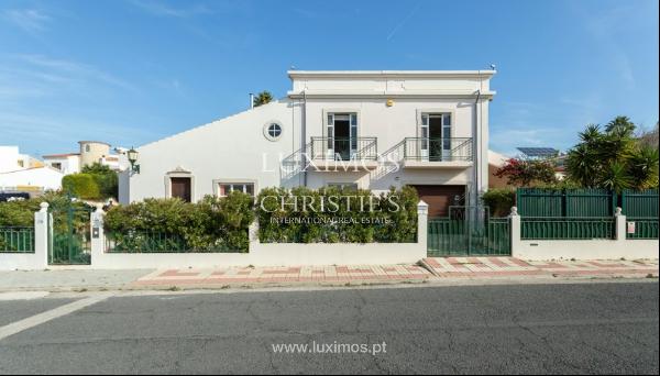 Fantastic 4-bedroom villa in Olho, Algarve