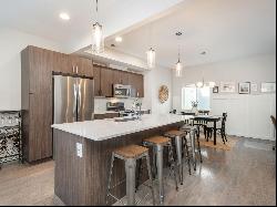 Contemporary Townhome in Jefferson Park