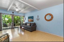 South Maui compact studio apartment by the beach