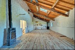 Provencal farmhouse with 6 bedrooms, workshop and swimming pool