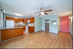 Ideally Located Top Floor Kihei Condo