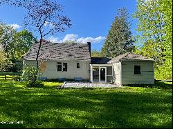 5 Grant Ln, Great Barrington MA 01236