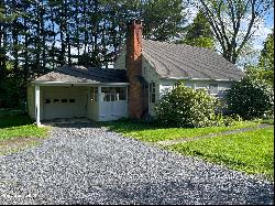 5 Grant Ln, Great Barrington MA 01236