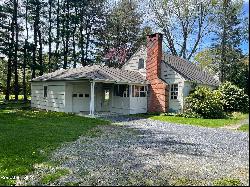 5 Grant Ln, Great Barrington MA 01236