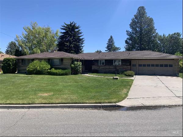 650 Hayes Dr, Twin Falls ID 83301