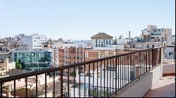 Spacious and light penthouse with terrace and garage, for sale i, Palma de Mallorca 07003