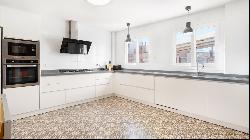 Spacious and light penthouse with terrace and garage, for sale i, Palma de Mallorca 07003