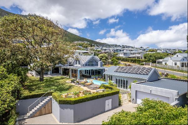 6 Cottage Close, Noordhaven, Noordhoek, SOUTH AFRICA