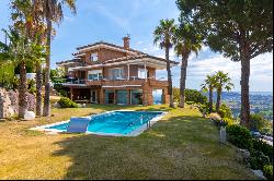 House in exclusive area of Alella with sea views - Costa BCN