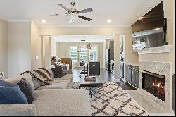 Stunning and Sophisticated Townhome in Vibrant Community