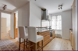 Paris 5 - Charming 1 bedroom pied-a-terre on courtyard and seine