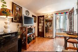 Flat, 2 bedrooms, for Sale