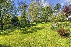 Bownham Park, Rodborough Common, Stroud, Gloucestershire, GL5 5BZ