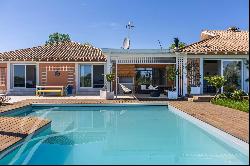 Bordeaux Right Bank - Exceptional Villa with Pool and 5 Bedrooms - Exclusive to John Taylo