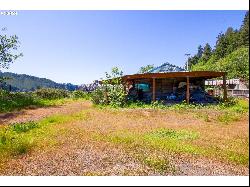 6766 Hwy 126, Florence OR 97439