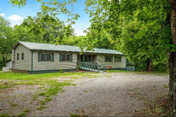 816 Bellwood Hollow Rd, Indian Mound TN 37079