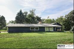 1330 S 105 Street, Omaha NE 68124